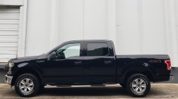 Shadow Black 2016 Ford F-150 // XLT // 4×4 Supercrew